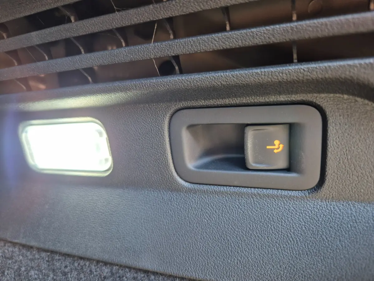 GTX 4Motion 77 kWh 1e Eig. 95,4% SoH Sport NAP NL CarPlay LED Trekhaak BTW Auto Stuurverwarming Adaptieve Cruise