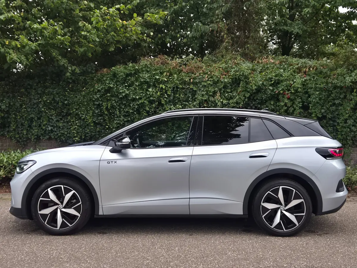 GTX 4Motion 77 kWh 1e Eig. 95,4% SoH Sport NAP NL CarPlay LED Trekhaak BTW Auto Stuurverwarming Adaptieve Cruise