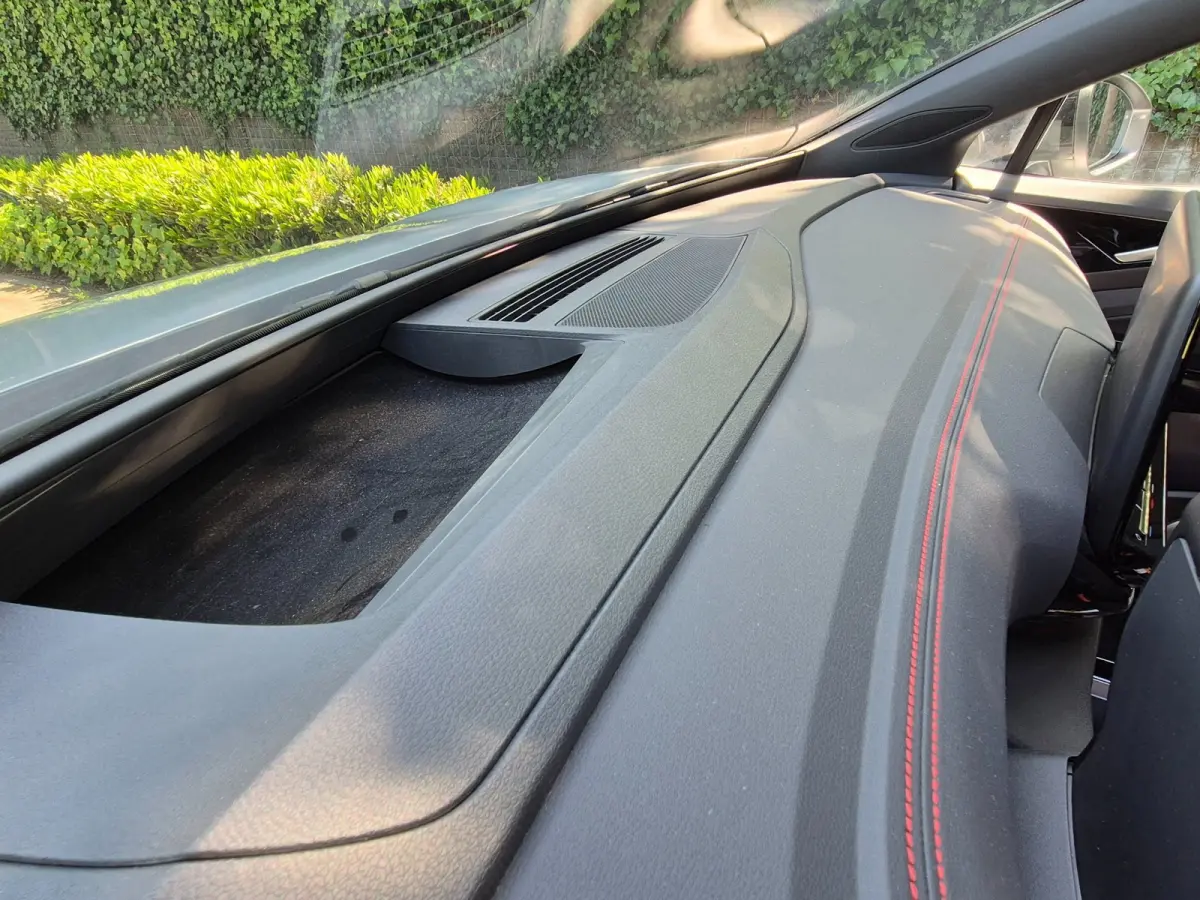 GTX 4Motion 77 kWh 1e Eig. 95,4% SoH Sport NAP NL CarPlay LED Trekhaak BTW Auto Stuurverwarming Adaptieve Cruise