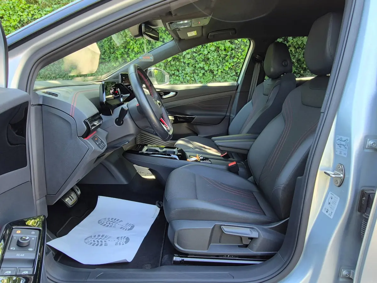 GTX 4Motion 77 kWh 1e Eig. 95,4% SoH Sport NAP NL CarPlay LED Trekhaak BTW Auto Stuurverwarming Adaptieve Cruise
