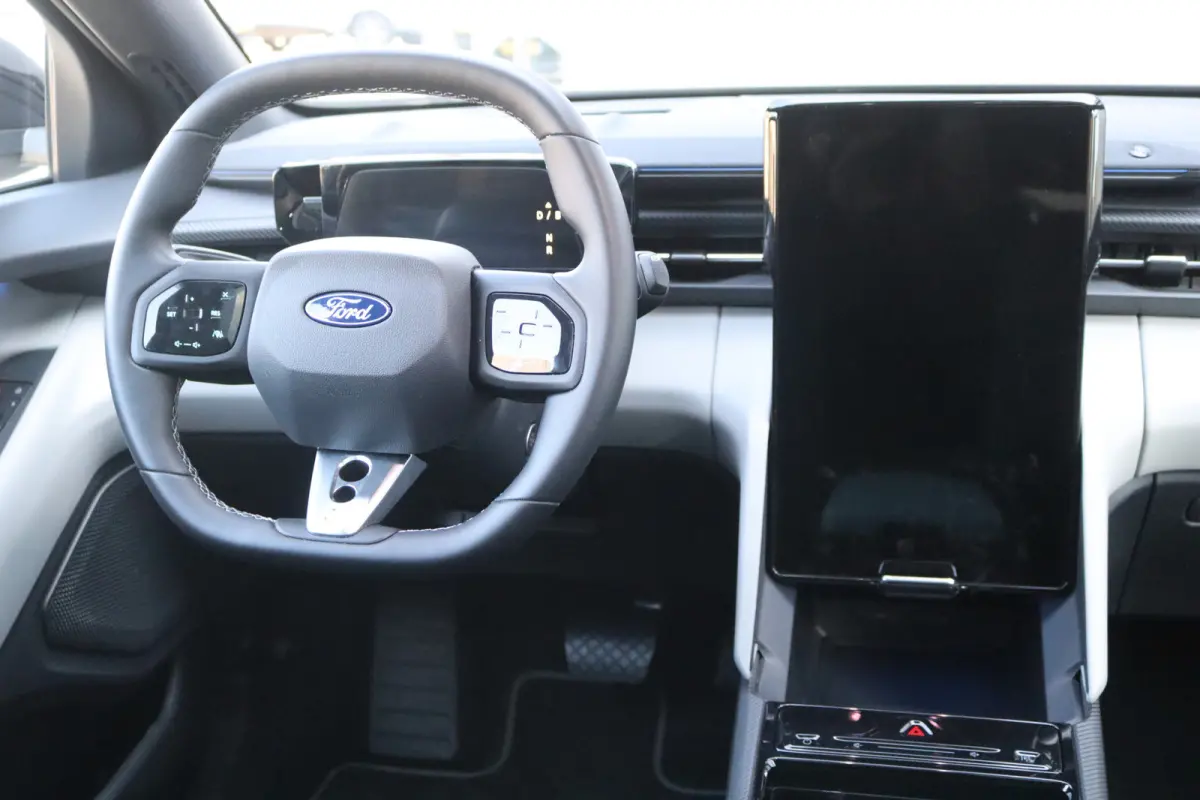 Premium Extended Range 340PK AWD 79 kWh Pano-dak/Adaptive-cruise/360camera/Stoelverwaming