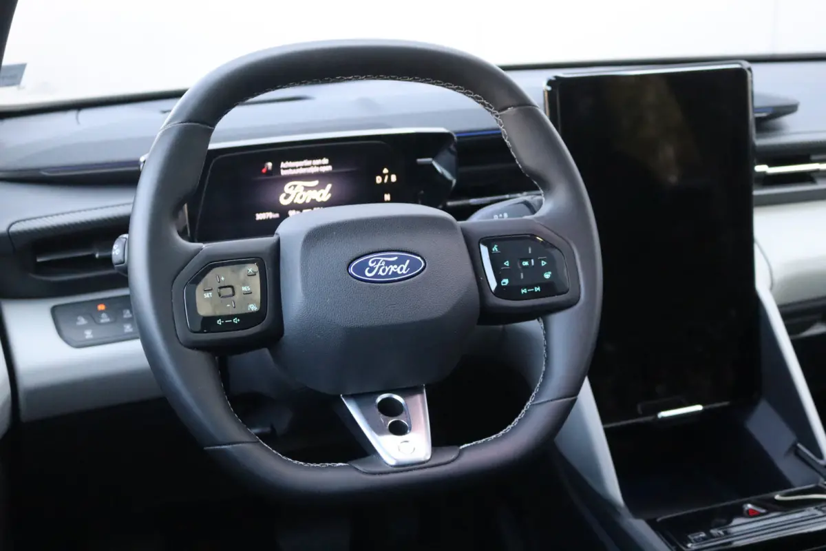 Premium Extended Range 340PK AWD 79 kWh Pano-dak/Adaptive-cruise/360camera/Stoelverwaming