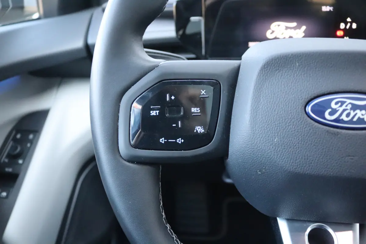 Premium Extended Range 340PK AWD 79 kWh Pano-dak/Adaptive-cruise/360camera/Stoelverwaming