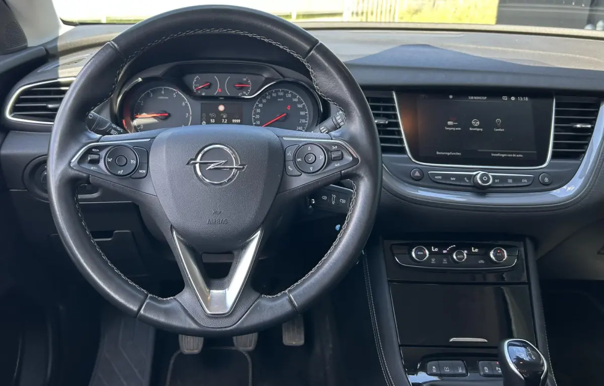 1.2 Turbo Edition 2020 | Zeer Nette Staat | Achteruitrijcamera | Comfort Stoelen | Navigatie | Climate Control | Sidebars | Parkeersensoren |