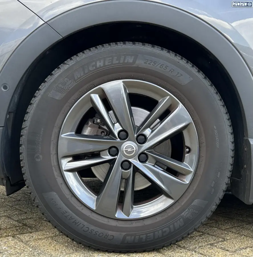 1.2 Turbo Edition 2020 | Zeer Nette Staat | Achteruitrijcamera | Comfort Stoelen | Navigatie | Climate Control | Sidebars | Parkeersensoren |