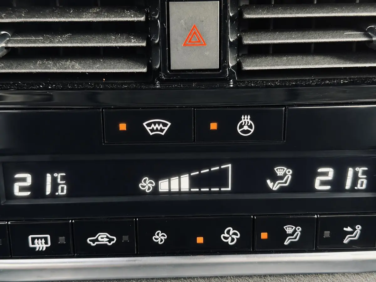 1.3 MHEV Xtronic Tekna Plus|Automaat|Pano|360|HdUp