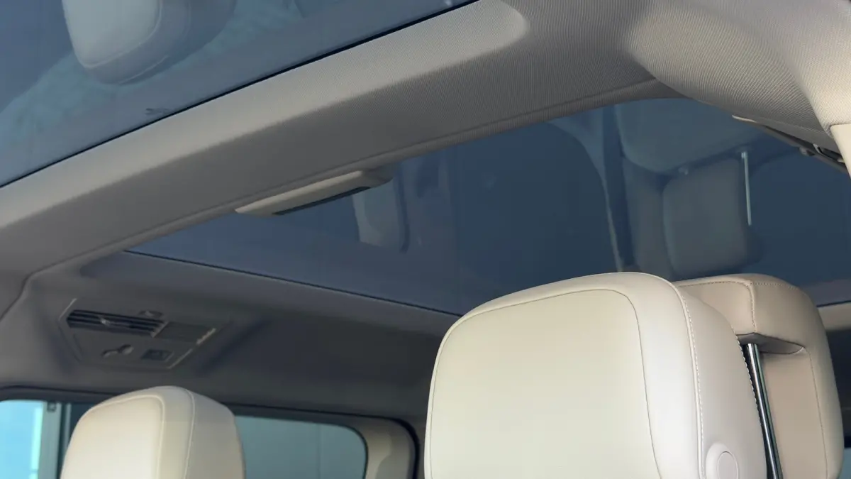 eHybrid 4MOTION L2 | Bulli | Leder | Glazen Dak | Vis-a-Vis | Houtlook Vloer | 4-Seizoenen Banden