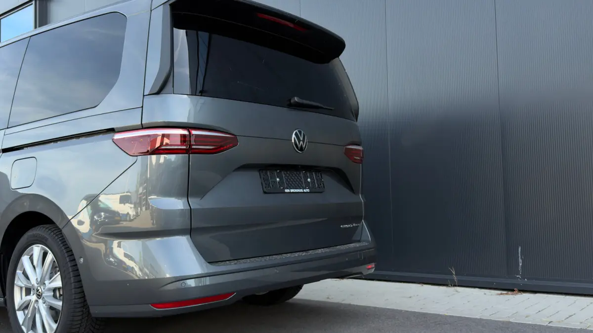 eHybrid 4MOTION L2 | Bulli | Leder | Glazen Dak | Vis-a-Vis | Houtlook Vloer | 4-Seizoenen Banden