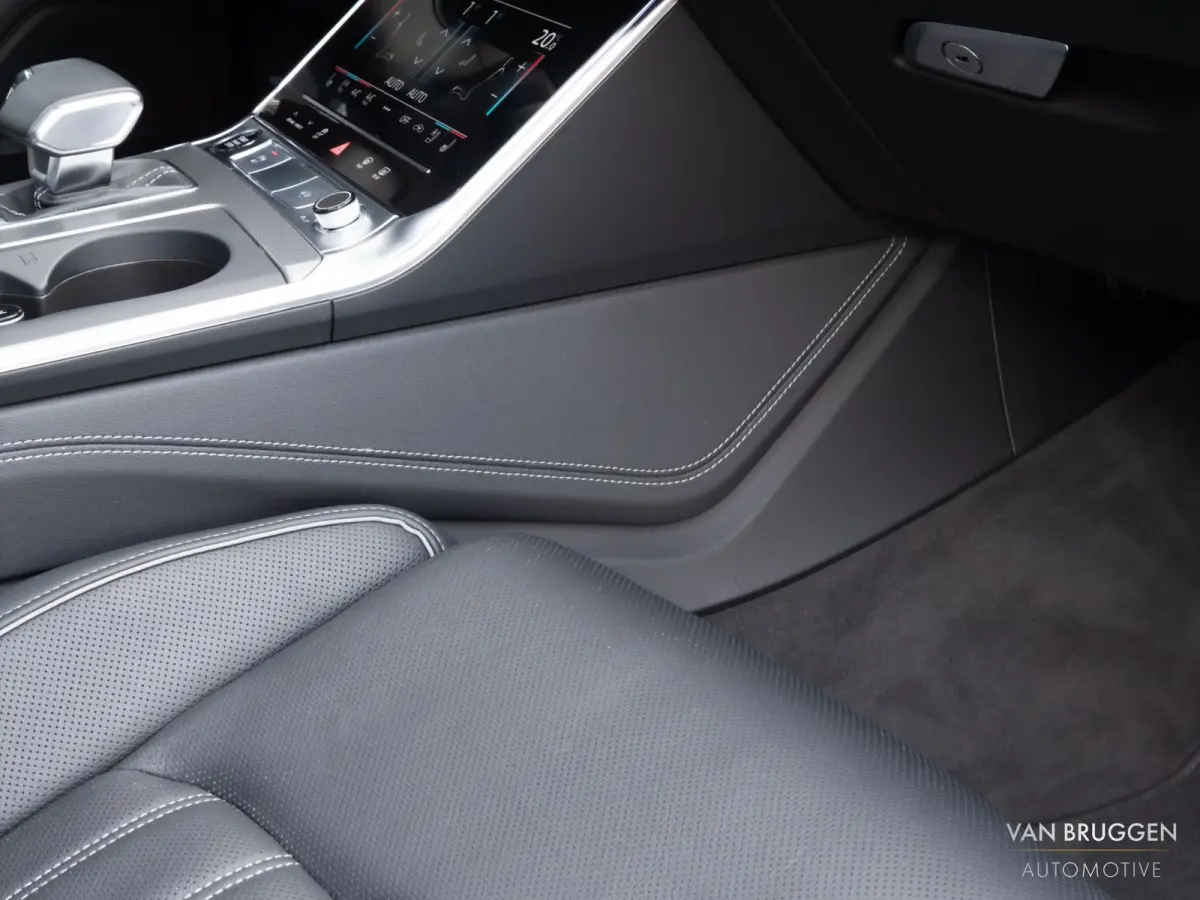 50 TFSI e quattro S-Line Pano Massage S6 Individual AraBlauw BTW