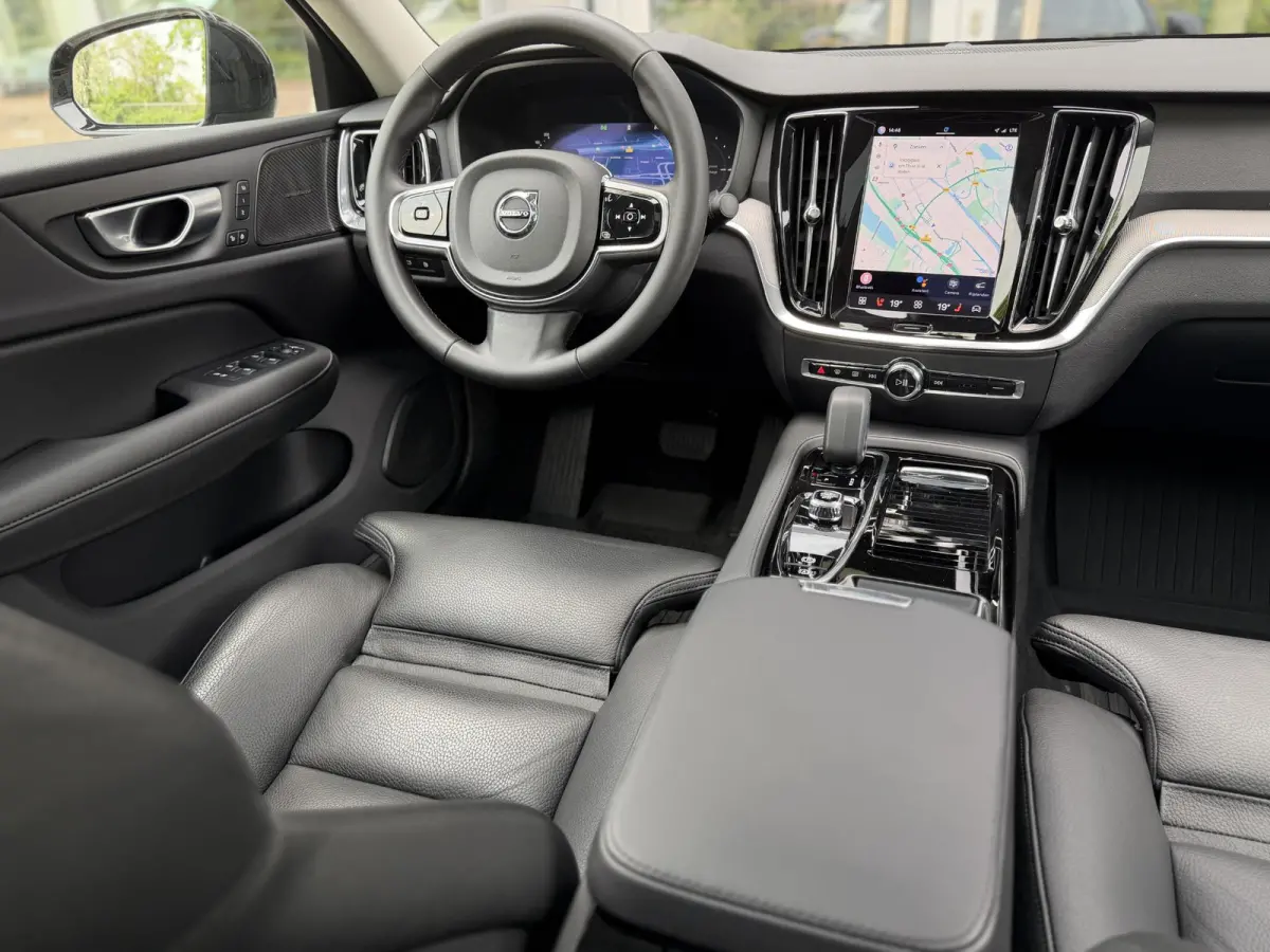 2.0 Recharge T8 AWD 455PK Plus Bright |Schuif/kantel dak|H/K|360Cam|AutoPilot