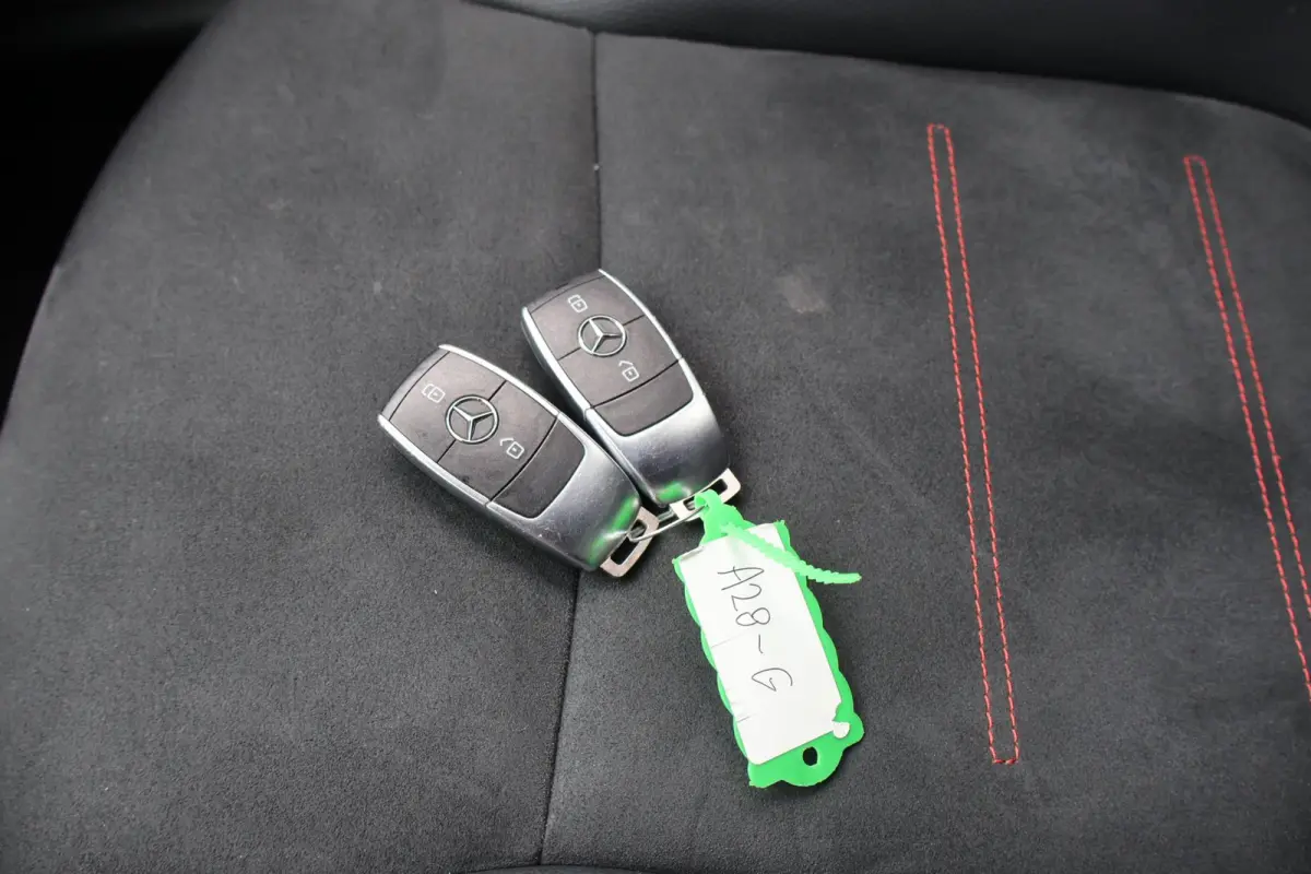 180 Business Solution AMG 1e Eigenaar | Volledig Onderh | BTW | NAP | Widescreen | Sfeer | Stoelverwarming | Carplay | Navi | Camera | Climate | Keyless | Bots | PDC