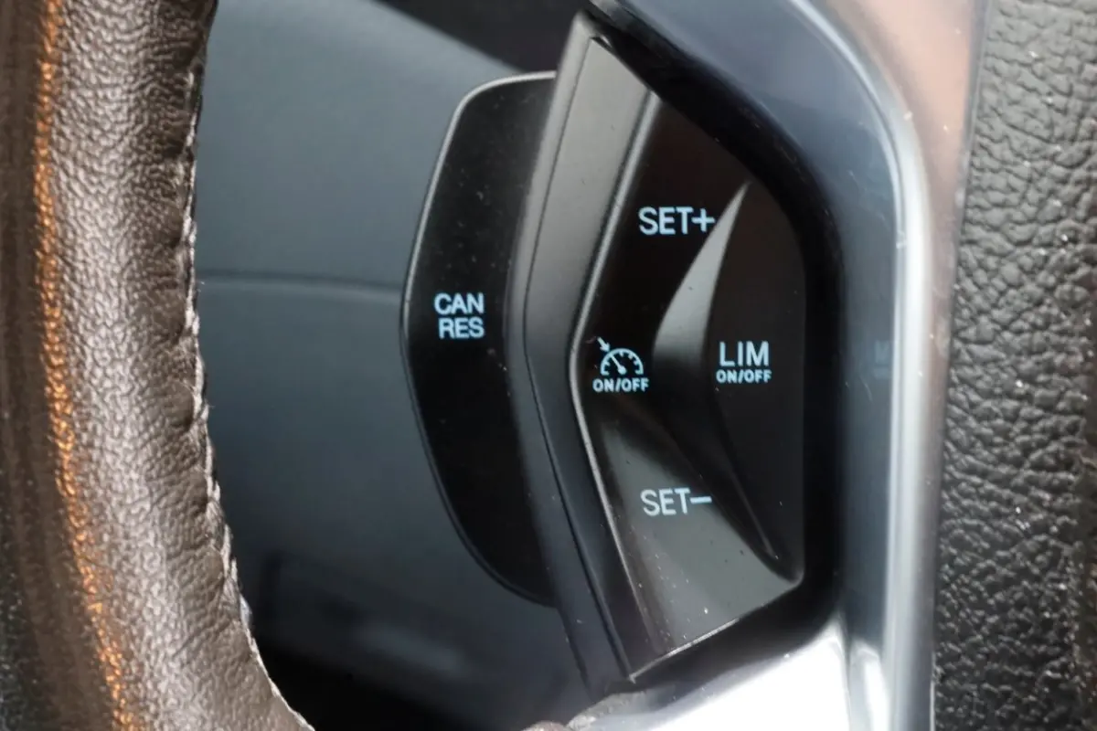 350 2.0 TDCI 130pk E6 L2H2 Trend Airco/Navi 04-2018