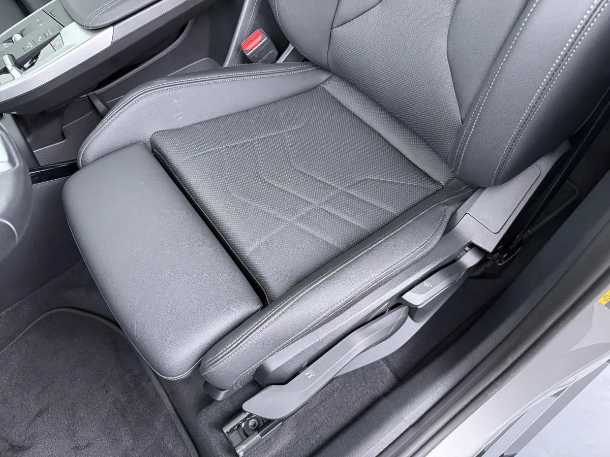 xDrive25e | SoH 100% | X-Line | Adaptive Cruise | Head-Up |