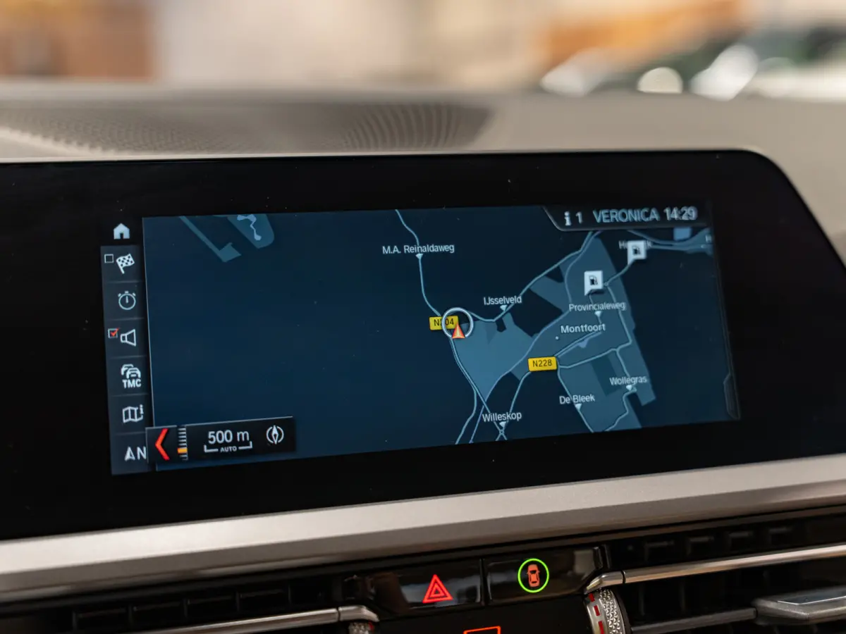 320i Executive, Facelift, Apple Carplay, Navi, Led, Camera, Multistuur, Leder, Cruise, Clima, Volledig Onderhoud.