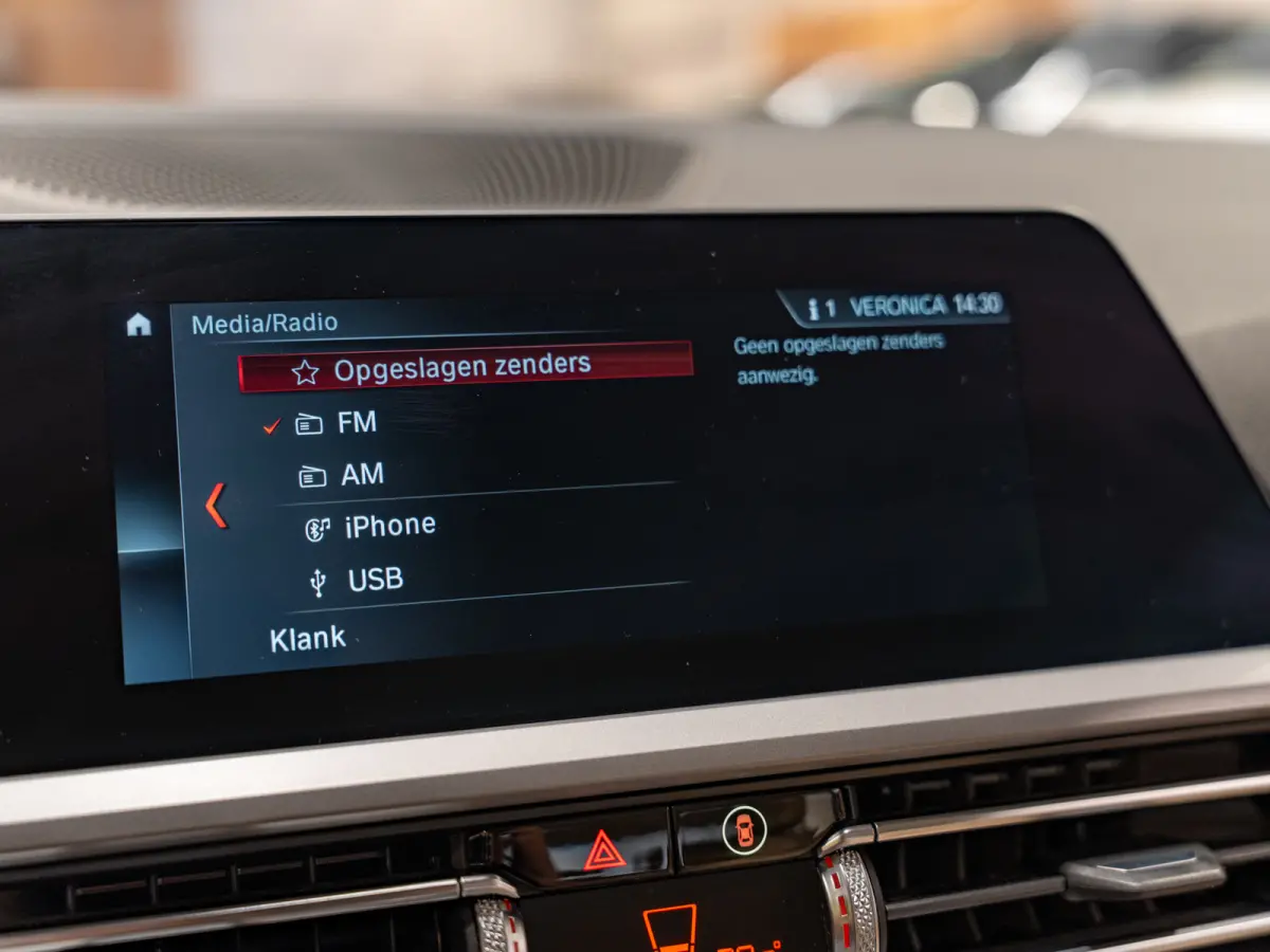 320i Executive, Facelift, Apple Carplay, Navi, Led, Camera, Multistuur, Leder, Cruise, Clima, Volledig Onderhoud.