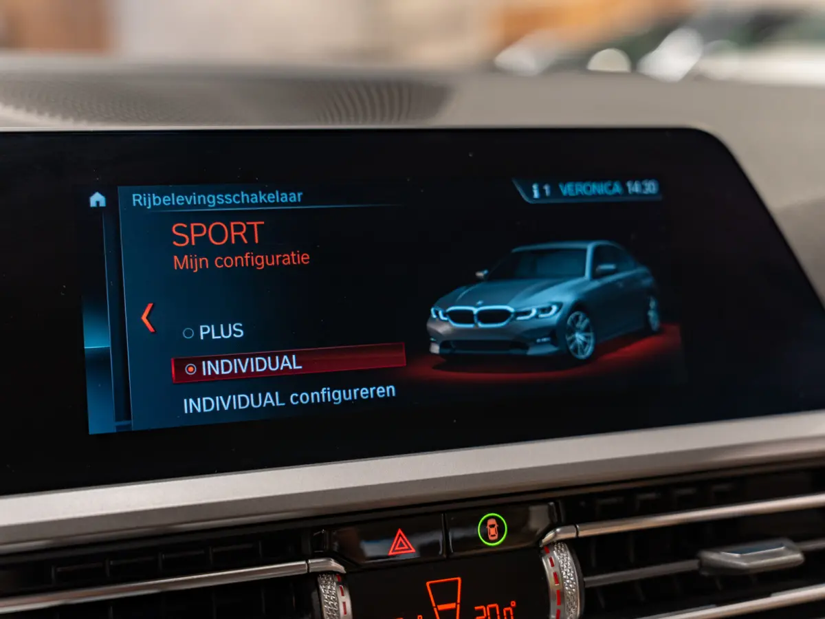 320i Executive, Facelift, Apple Carplay, Navi, Led, Camera, Multistuur, Leder, Cruise, Clima, Volledig Onderhoud.