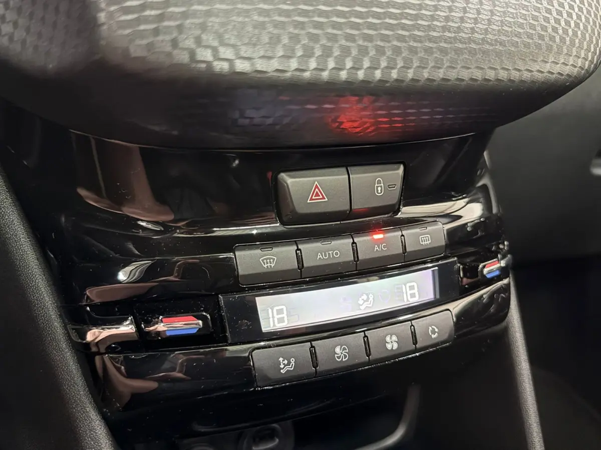 1.2 PureTech GT-line Automaat Nap km! Pano