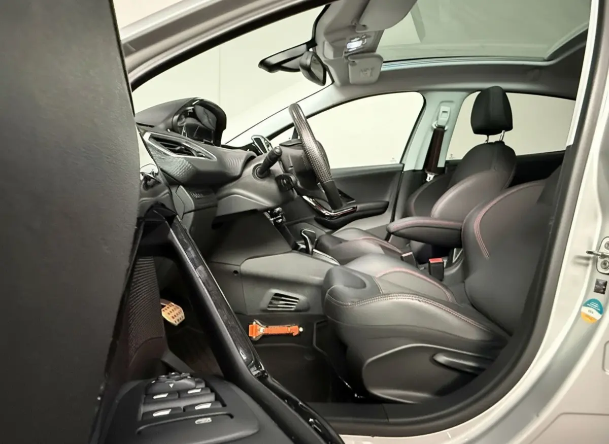 1.2 PureTech GT-line Automaat Nap km! Pano