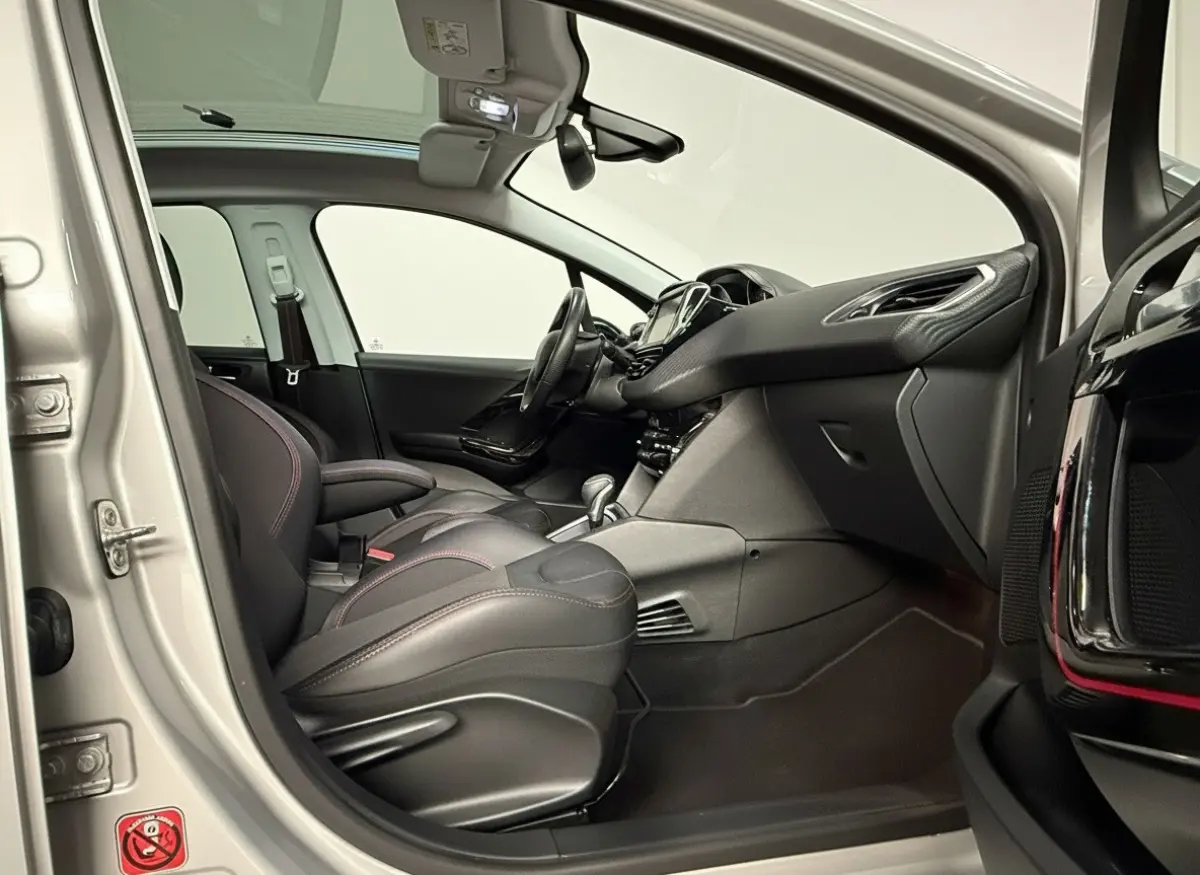 1.2 PureTech GT-line Automaat Nap km! Pano