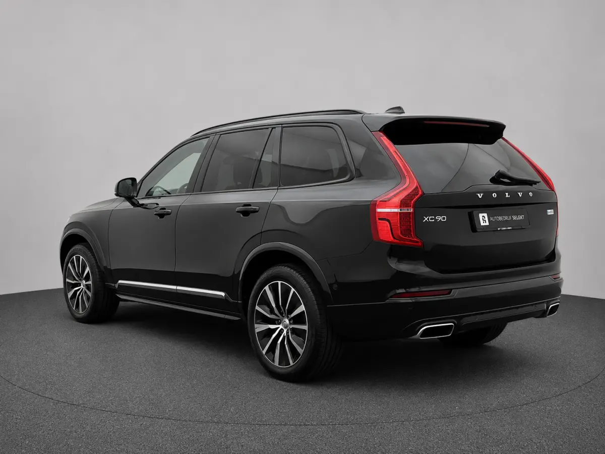 2.0 T8 Recharge AWD R-Design | Pilot Assist | Stoelverwarming | Carplay | Black on black