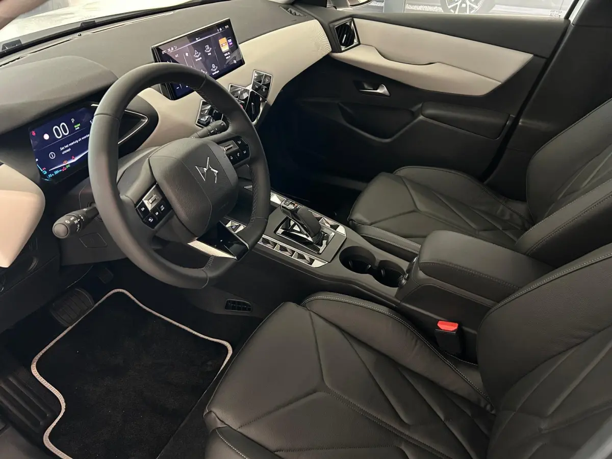 Esprit De Voyage 54 kWh PACK DRIVE 1 | LEDER | STOELVERWARMING | CAM