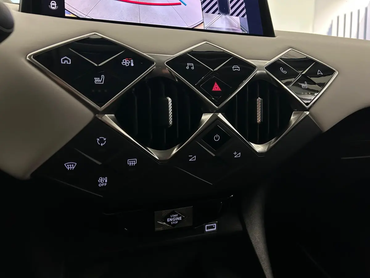 Esprit De Voyage 54 kWh PACK DRIVE 1 | LEDER | STOELVERWARMING | CAM