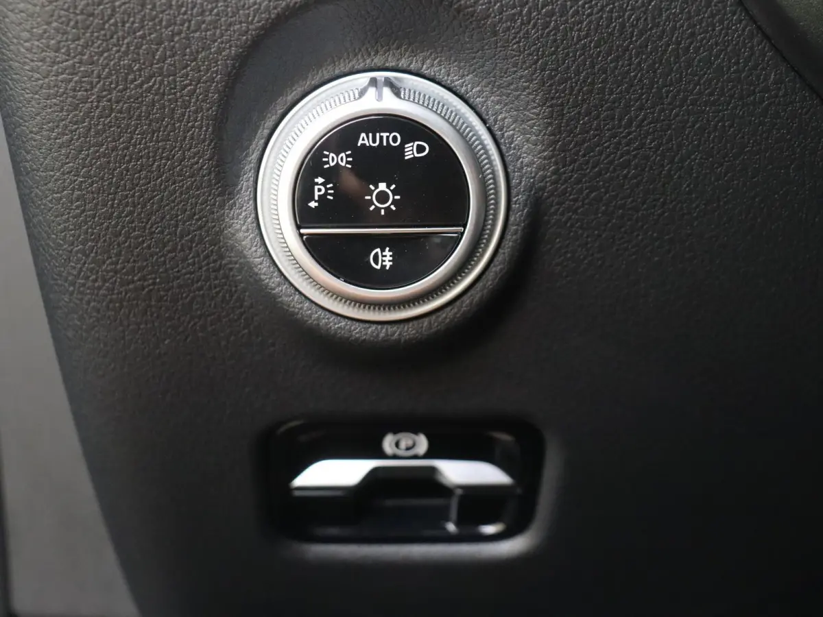 300 e Star Edition /Panoramadak /Memory /Nightpakket /360 camera