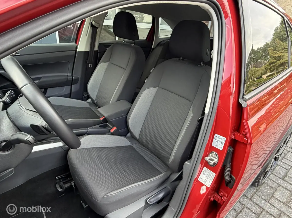 1.0 TSI Life Business, Nederlandse auto|18 inch|Parkeersensor V/A|Climatronic|Carplay.