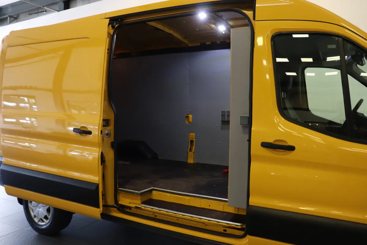 2.0 TDCI 170PK L3H2 EURO 6 - Airco - Navi - Cruise - €14.900,- Excl.