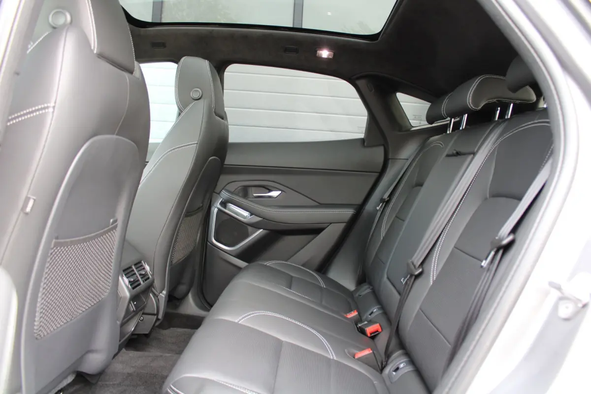 1.5 P300e AWD R-Dynamic HSE | panoramadak | meridian sound | black pack | adap. cruise | leder | bliss | NL auto