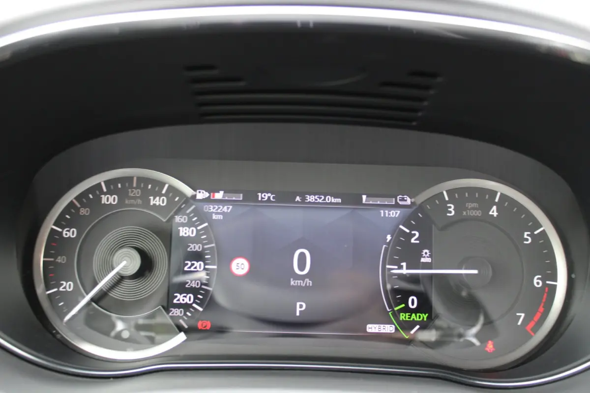 1.5 P300e AWD R-Dynamic HSE | panoramadak | meridian sound | black pack | adap. cruise | leder | bliss | NL auto