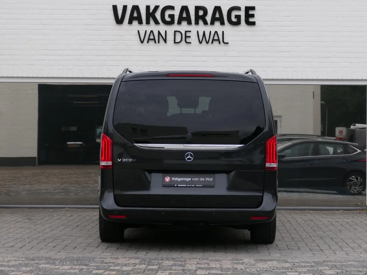 300d Lang DC Avantgarde Edition | 360°-camera | Stoelventilatie | Burmester | Trekhaak | 19-inch | Full-LED | Elektrische schuifdeuren + achterklep | Stoelverwarming | Dodehoek detectie