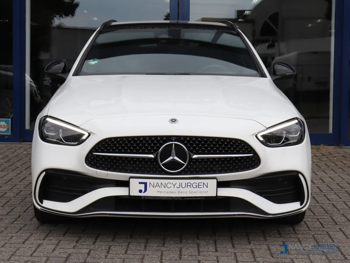 300e 9G Aut. | AMG | Night Pakket | Apple Car Play/ Android Auto | Distronic Pro | Ambiente | MBUX Premium | 360* Camera | Parkeer Pakket | Panorama Schuifdak | Spiegel Pakket | Winter Pakke