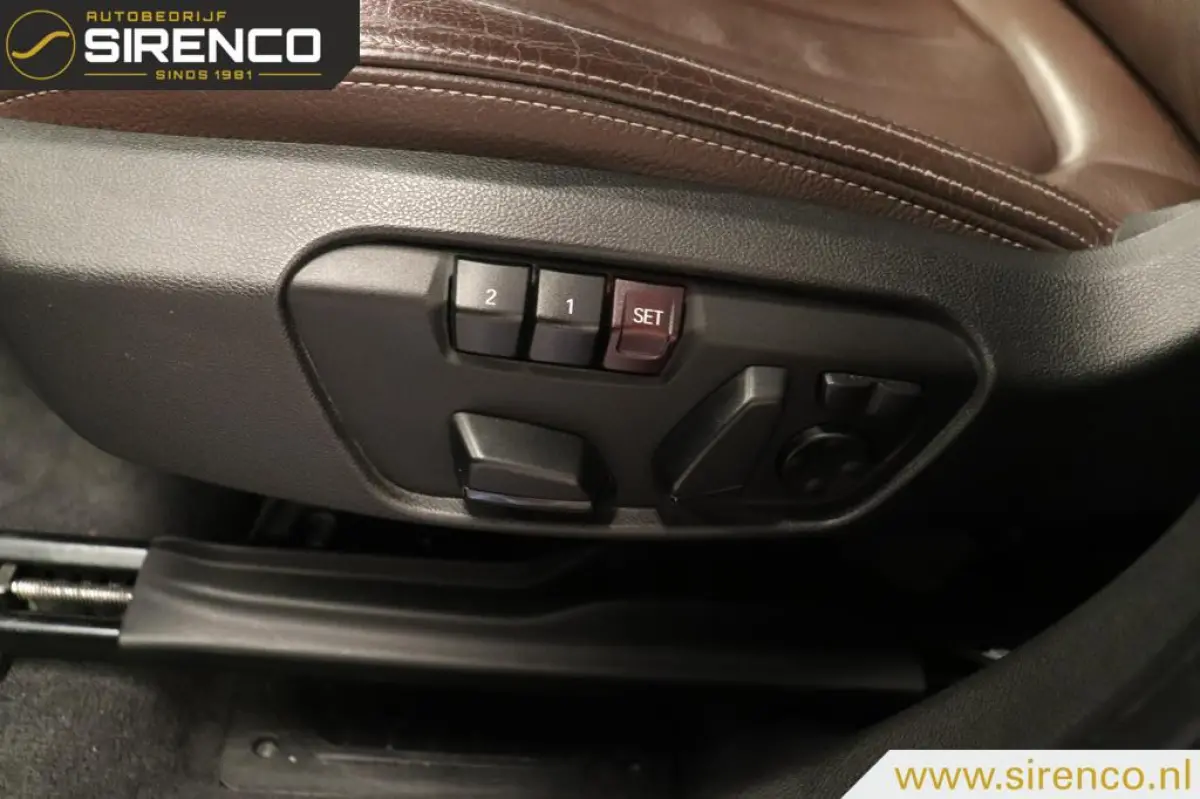 sDrive18i High Executive | leder sportzetels| stoelverwarming | hud | climate & cruise control | navigatie & bluetooth