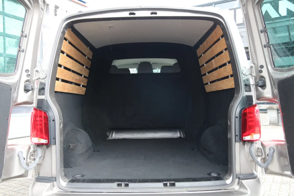 2.0 TDI 150 | Aut. | DC | L2H1 | Navi | Camera | Airco..