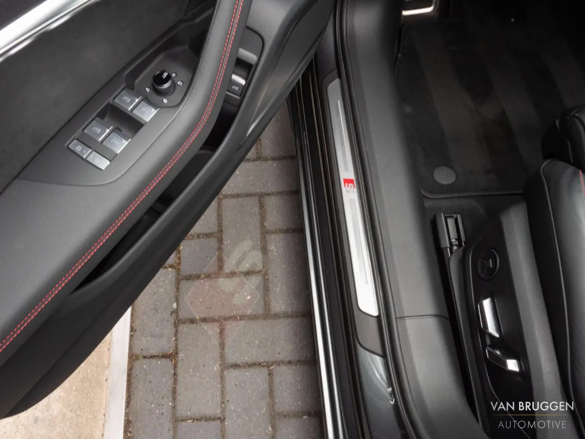55 TFSI e quattro S-Line Pano RS-Stoelen 21" BTW 360 B&O
