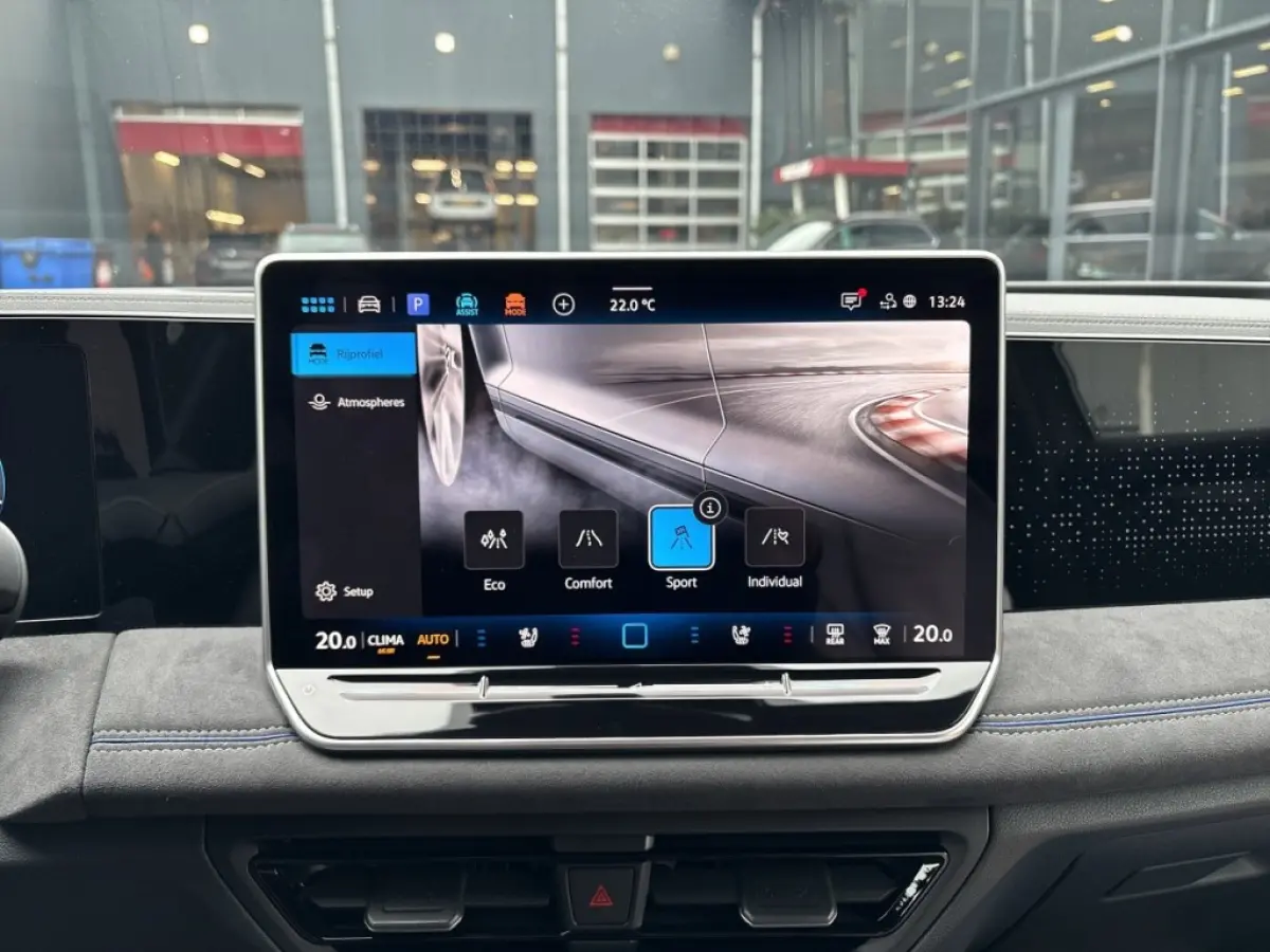 1.5 eTSI R-LINE TREKHAAK/LEDER/PANO-DAK/CAMERA/ELEK-KLEP/ACC/HUD/MEM/STOELVERW