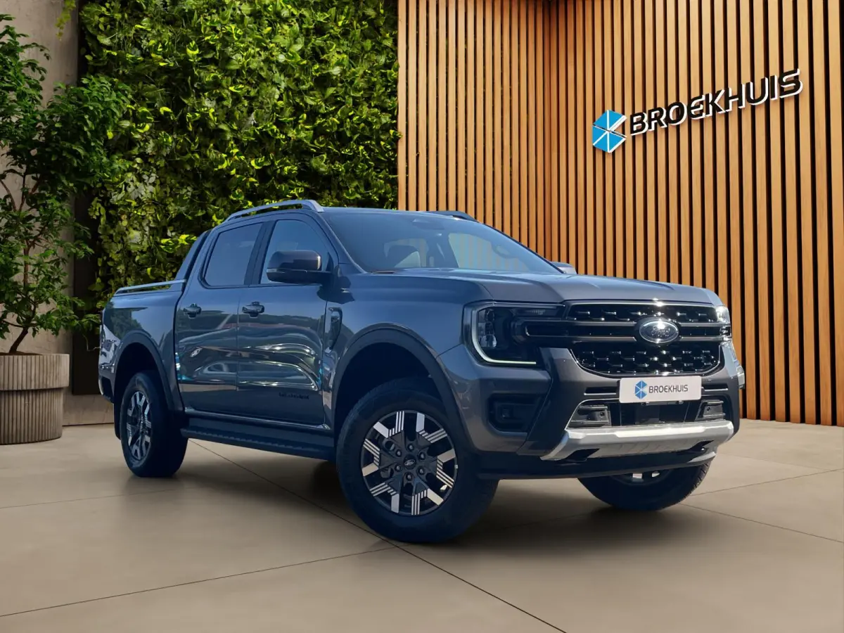 Wildtrak Plug-in Hybrid Dubbel Cabine | Elektrische Rollertop | 3.500KG Trekgewicht | Snel Leverbaar!! | 0.99% Financial Lease | 1-fase laadkabel mode 3 16A, 8 meter | Adaptive cruisecontrol
