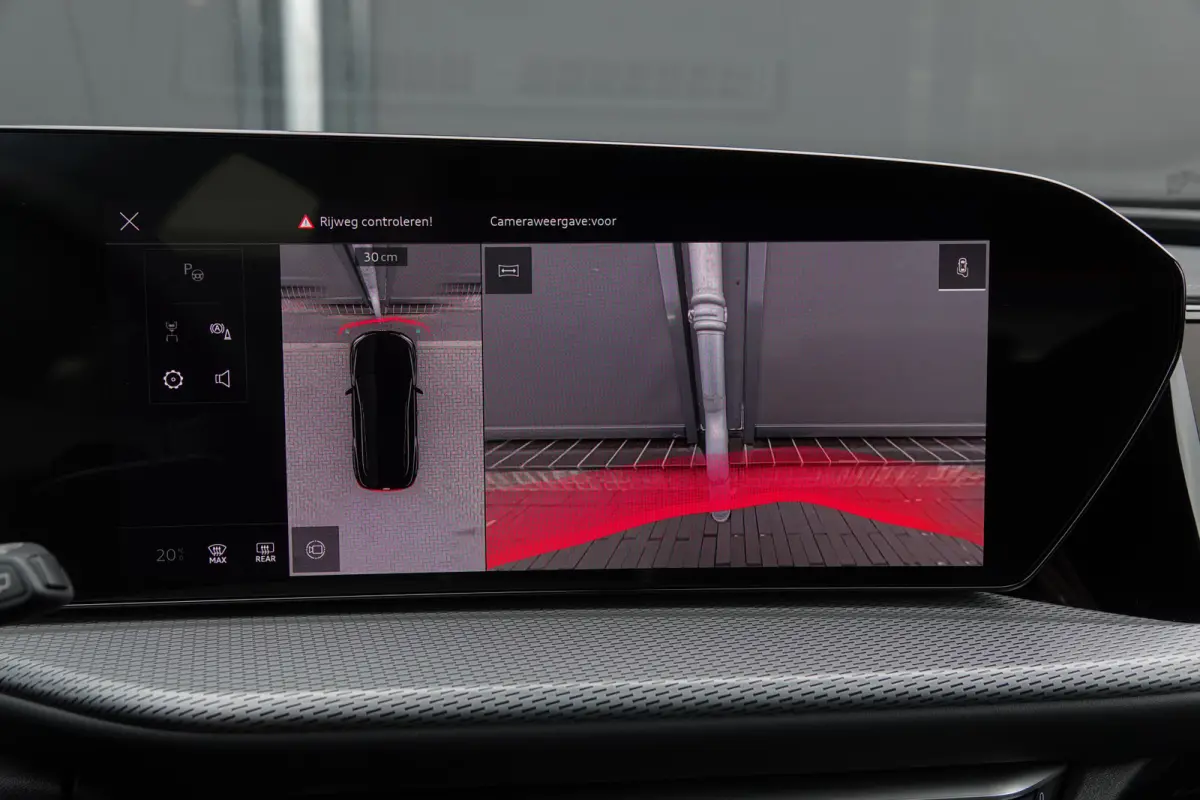 e-hybrid | Quattro | S-Line | MMI Bijrijdersdisplay | Tech Plus | 360° Camera | Trekhaak | 22''