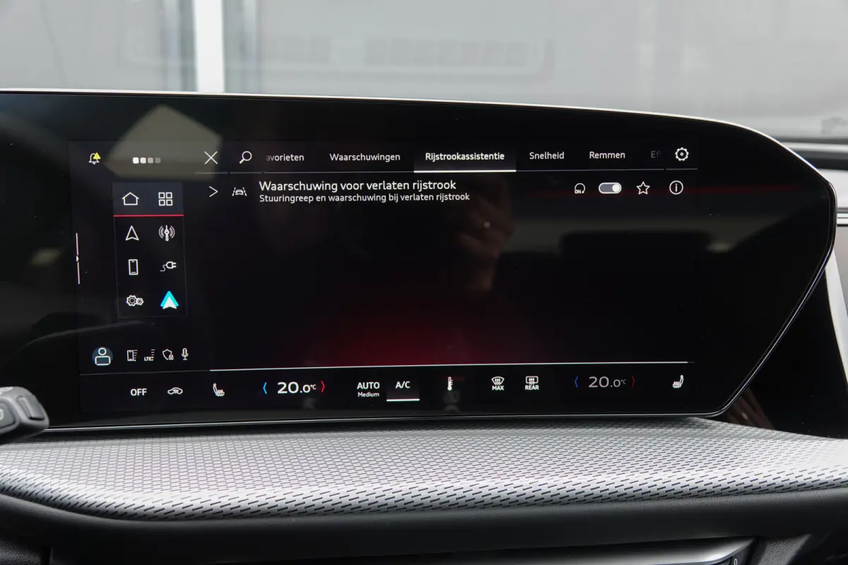 e-hybrid | Quattro | S-Line | MMI Bijrijdersdisplay | Tech Plus | 360° Camera | Trekhaak | 22''