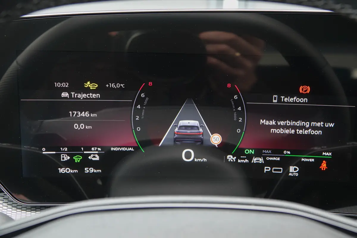e-hybrid | Quattro | S-Line | MMI Bijrijdersdisplay | Tech Plus | 360° Camera | Trekhaak | 22''