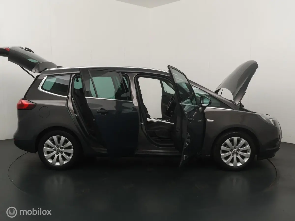 Tourer 1.4 Innovation 7p Automaat