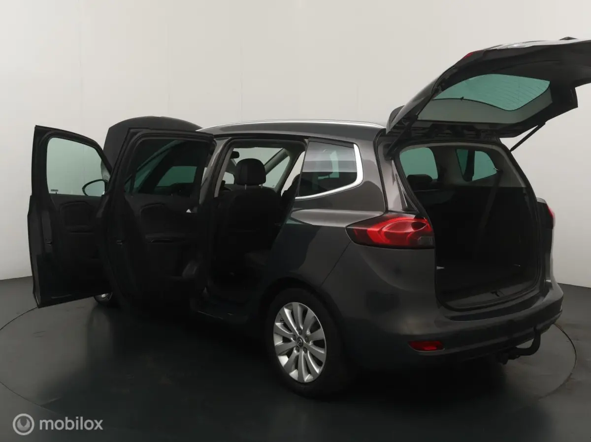 Tourer 1.4 Innovation 7p Automaat