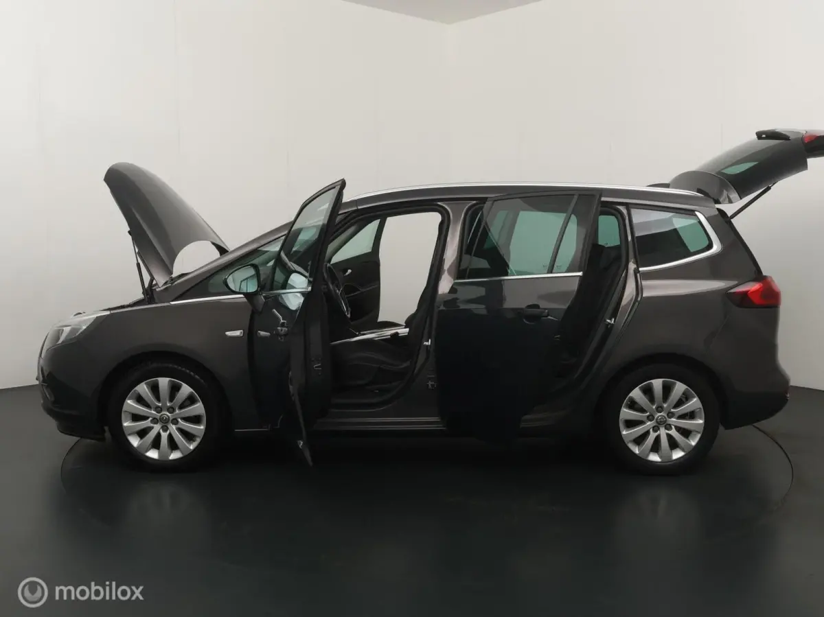 Tourer 1.4 Innovation 7p Automaat