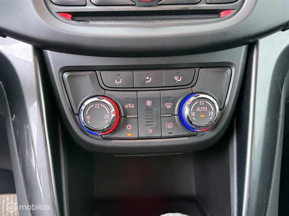 Tourer 1.4 Innovation 7p Automaat