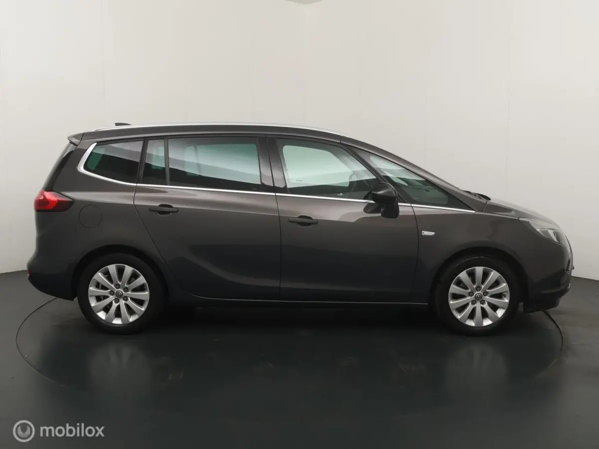 Tourer 1.4 Innovation 7p Automaat