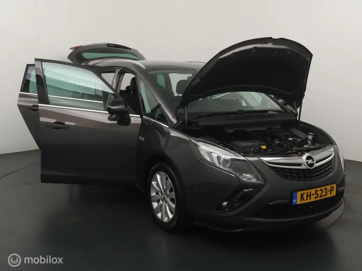 Tourer 1.4 Innovation 7p Automaat