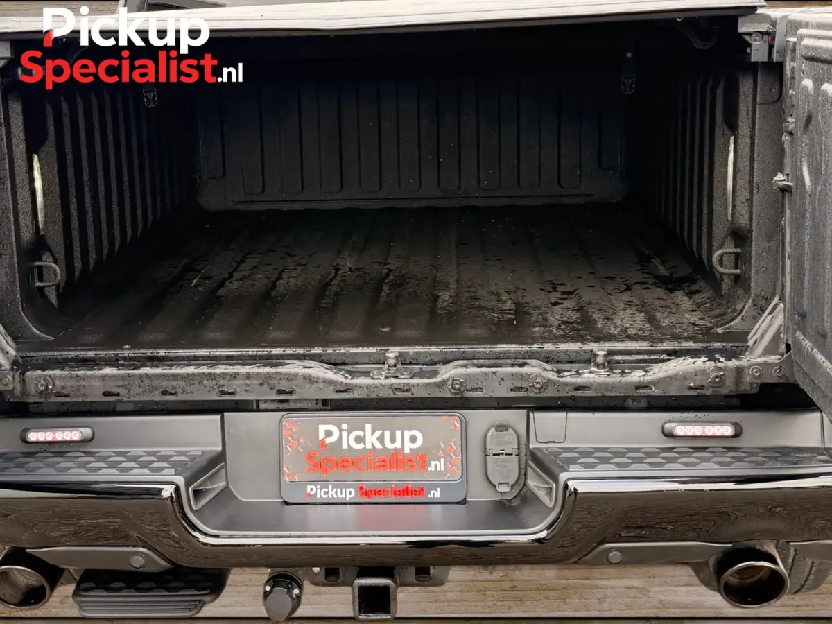 1500 5.7 V8 4x4 Crew Cab Limited , ALLE OPTIES , HEAD UP , LUCHTVERING , RAMBOX ,
