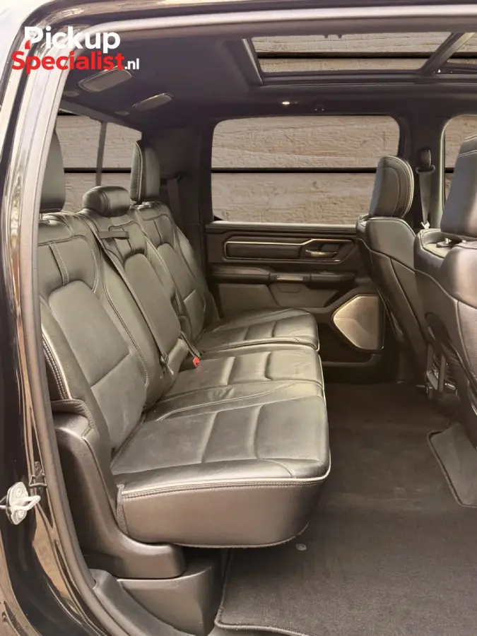 1500 5.7 V8 4x4 Crew Cab Limited , ALLE OPTIES , HEAD UP , LUCHTVERING , RAMBOX ,