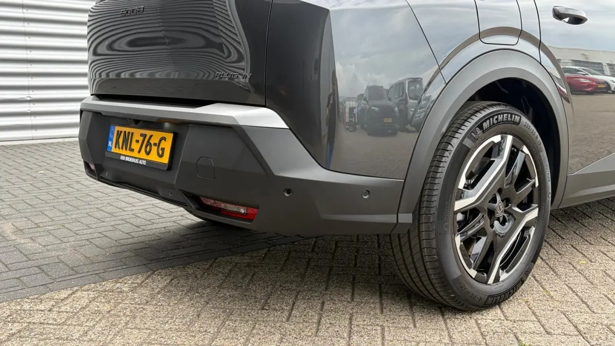 GT | Adaptieve cruise control met Stop&Go functie | LED 3D-achterlichten | Pack Safety Plus